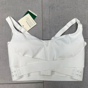 NWT HALARA SpeedWave White Women's Athletic Bra with Cross Band Design